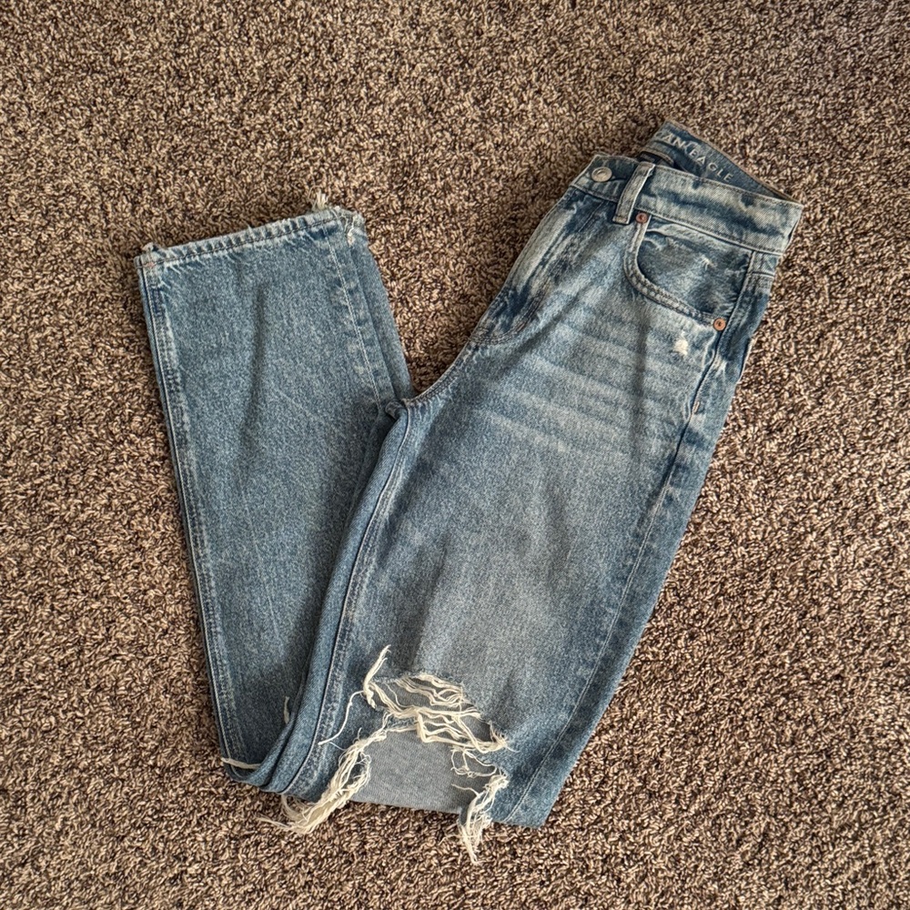 AE Strigid Highest Rise Baggy Straight Distressed Jeans
